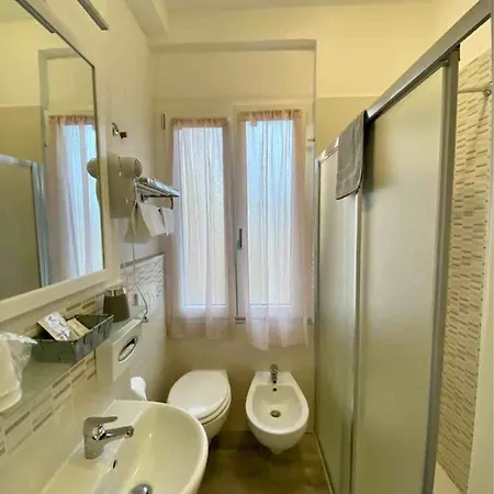 Monna Lisa Szálloda 3*